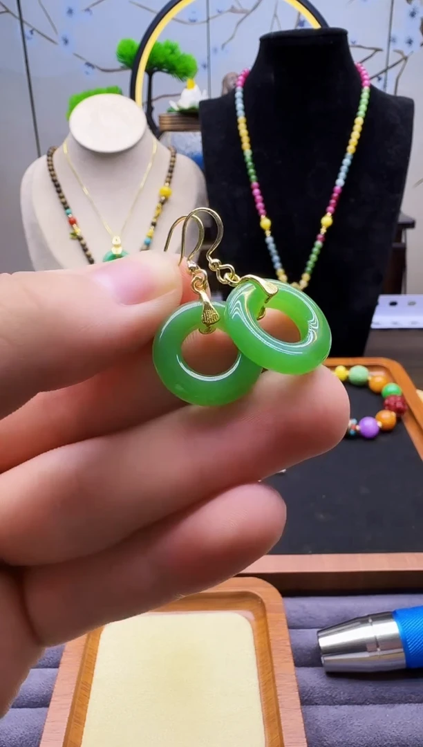 和田玉14K金镶嵌耳饰E126