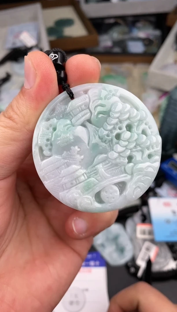 【闪购商品】翡翠颈饰未镶嵌  天然翡翠，一物一图