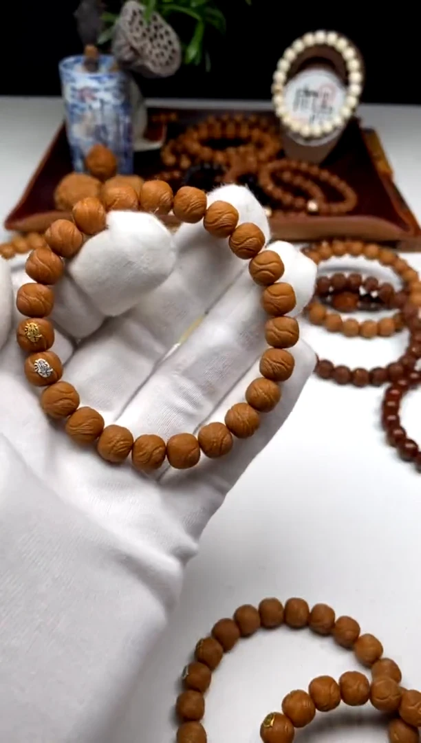 猴头核桃吊坠雨墨臻至全品苍龙399