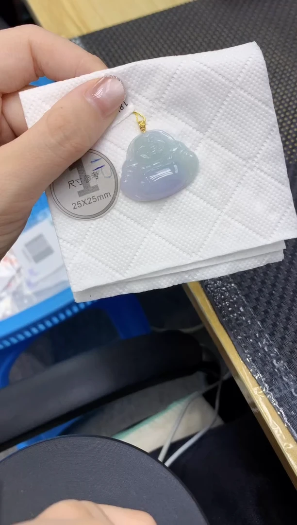 颈饰18K金镶嵌翡翠1111111