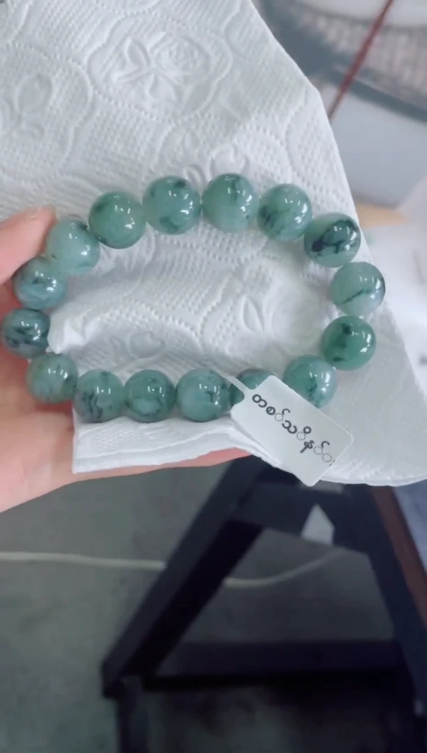 定制翡翠未镶嵌珠串