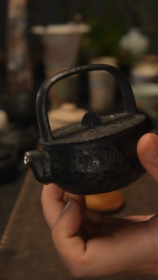 【闪购商品】皿之手捏壶提梁壶