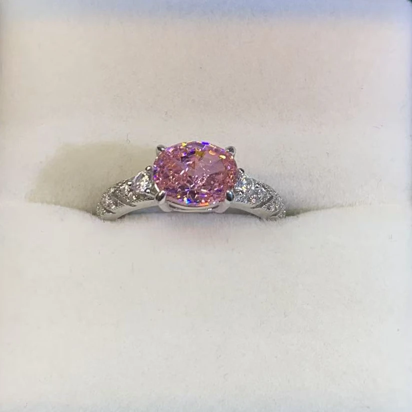 高奢钻饰 粉羽曼戒指2.0CT