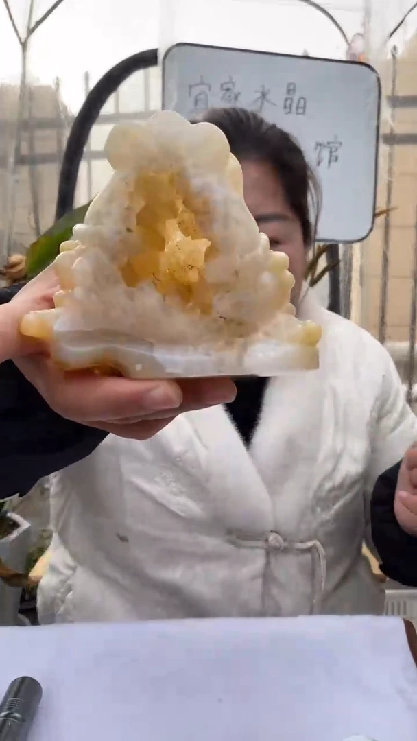 【闪购商品】玛瑙摆件未镶嵌玛瑙金蟾D303