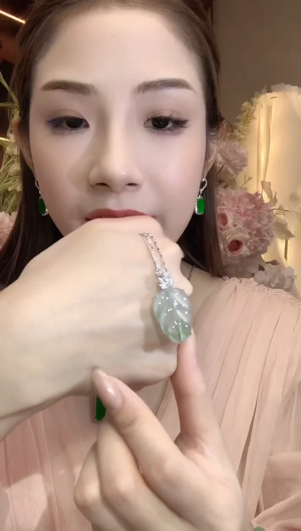翡翠18K金镶嵌吊坠(不含链)A30翡翠