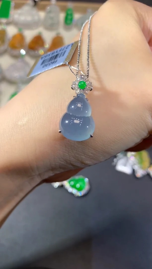 吊坠(不含链)18K金镶嵌翡翠36-葫芦（多样性发货一件（不含链扣