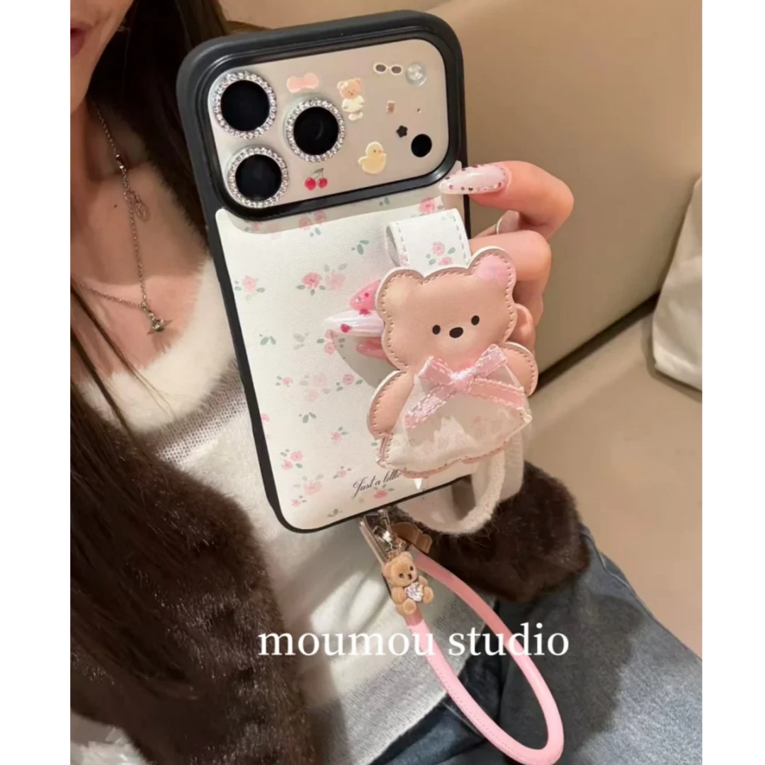 ins白裙子小熊腕带适用iPhone17promax苹果17pro手机壳16pro手提