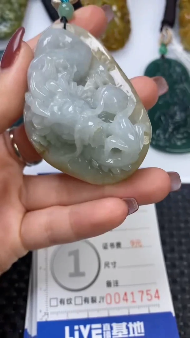 【闪购商品】翡翠颈饰未镶嵌1111111111111111