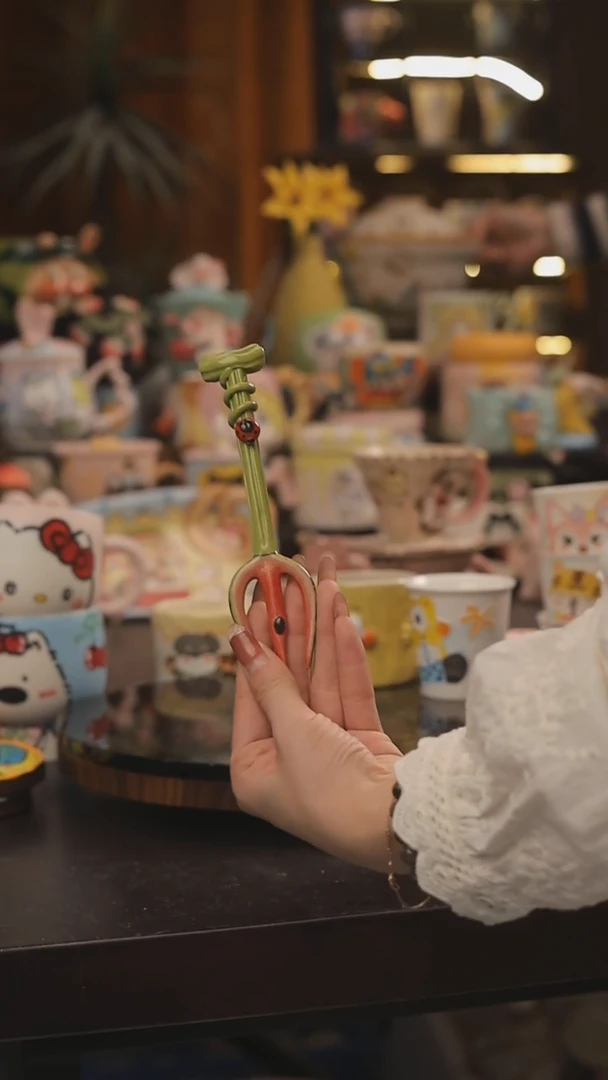 景德镇釉下彩绘设计师款式陶瓷