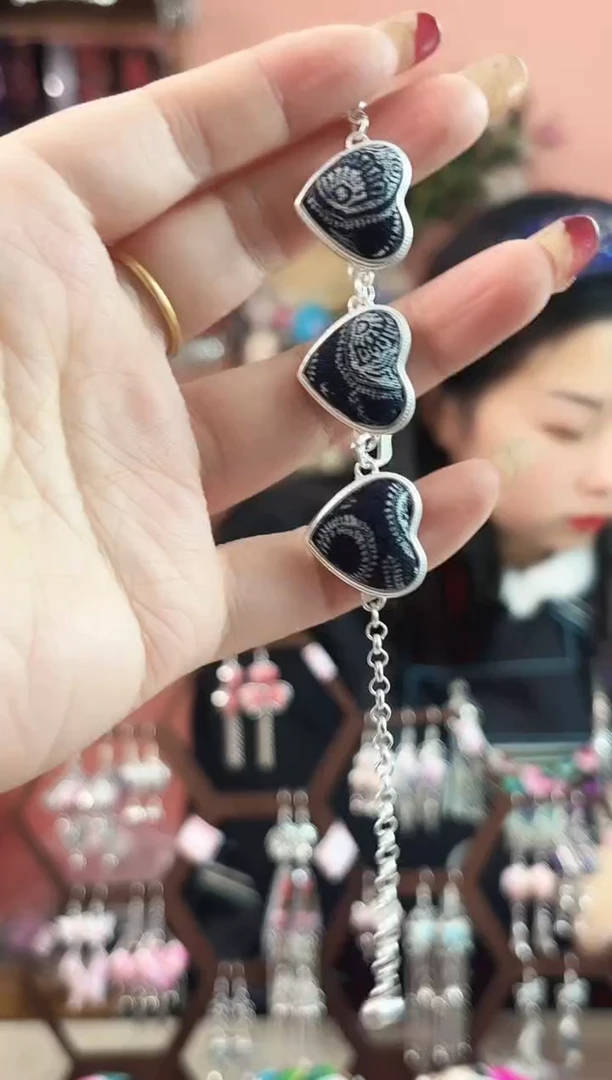 艺枝独绣手工饰品231