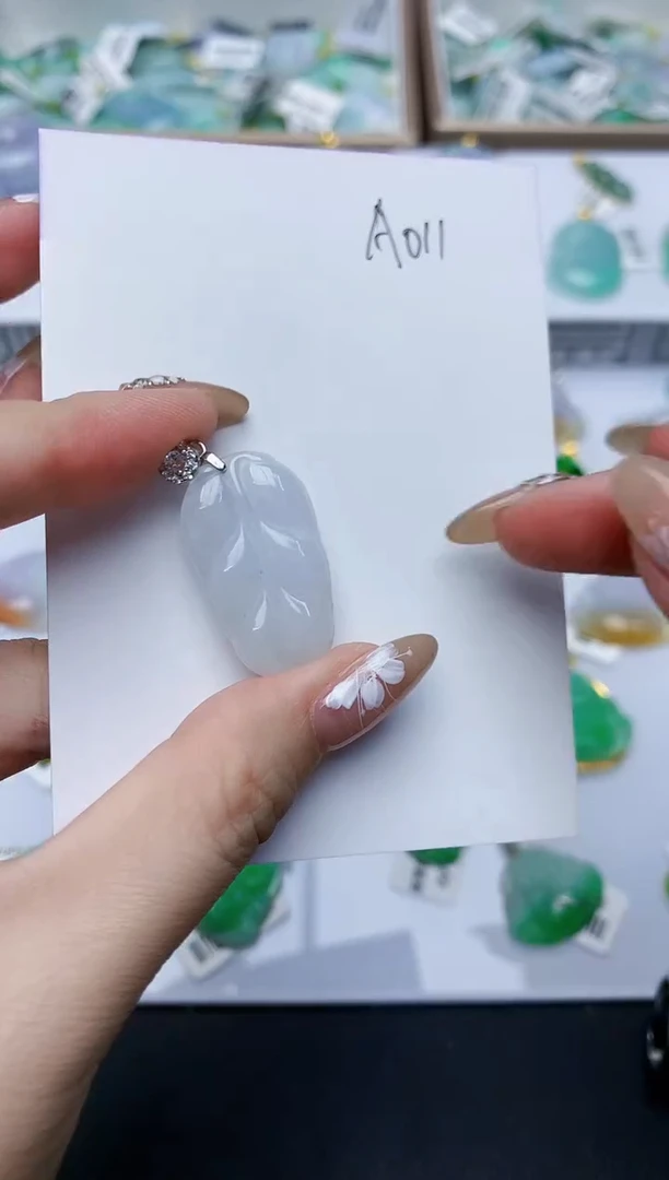 翡翠未镶嵌颈饰11111111