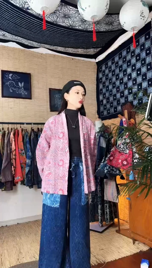 【闪购商品】设计师款粉手绘刺子绣外套