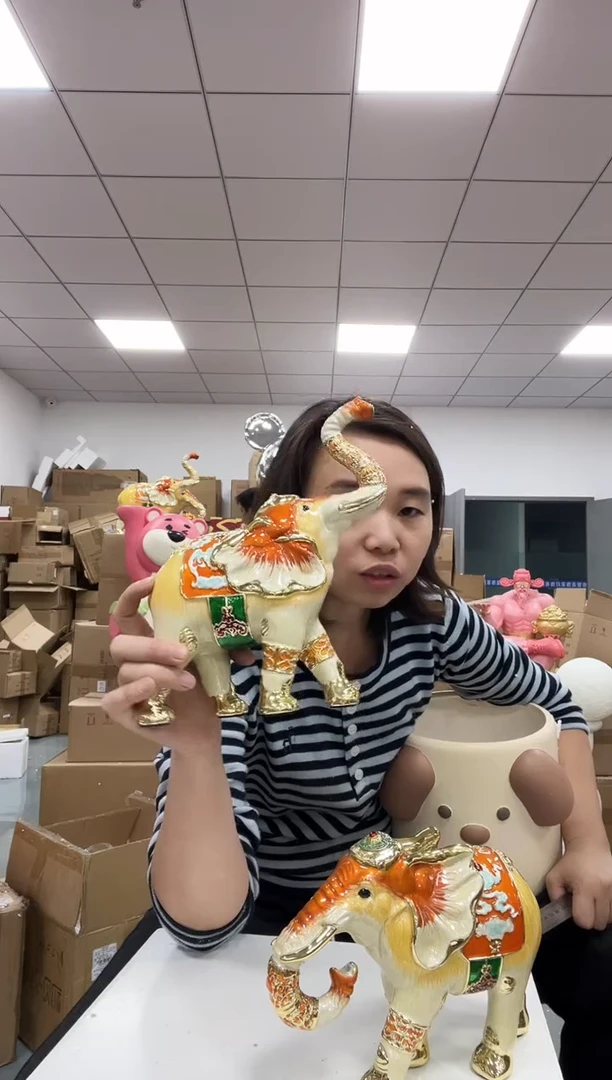 树脂珐琅彩小号大象橙色