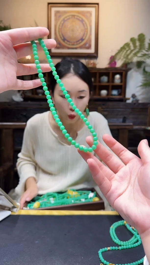 颈饰未镶嵌石英质玉项链