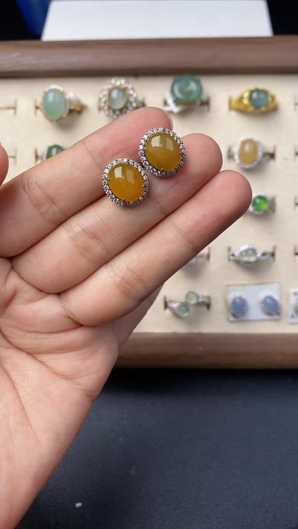 翡翠未镶嵌耳饰322532525235