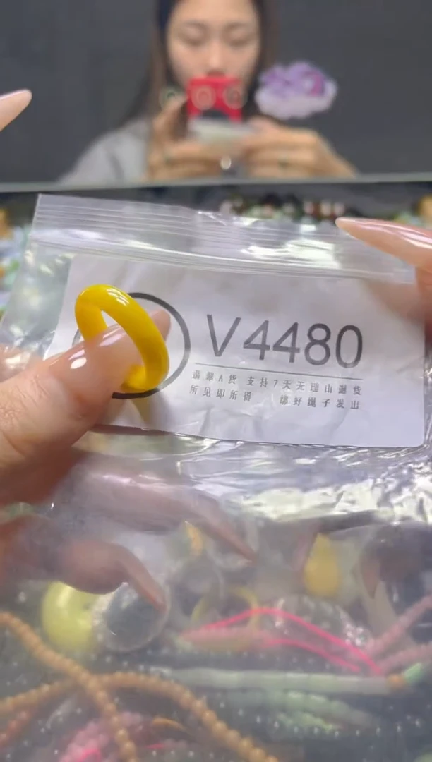 颈饰未镶嵌翡翠18.8MM/V/翡翠A货，一件也是批发价