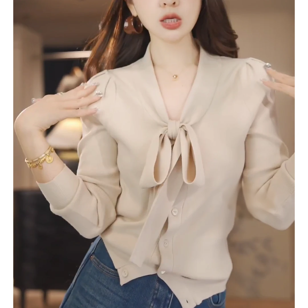 秋冬新款蝴蝶酥法式复古蝴蝶结飘带小众设计感针织毛衣LK2508995