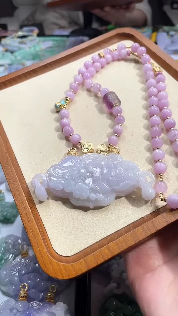 【闪购商品】翡翠颈饰未镶嵌吊坠