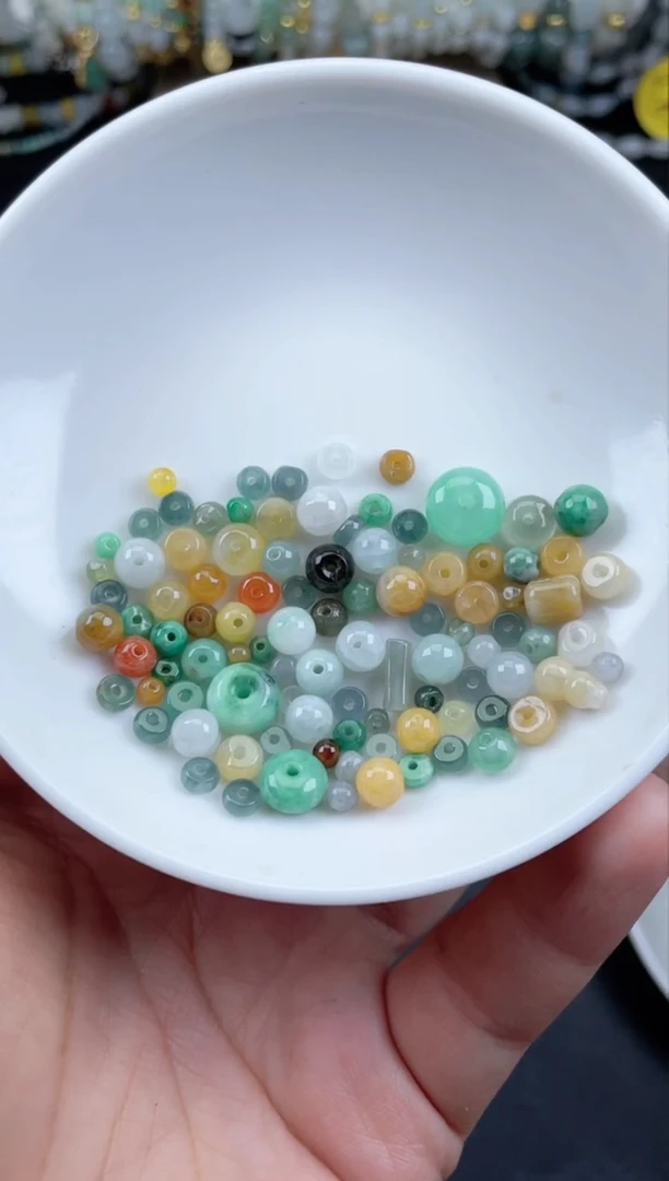 【闪购商品】翡翠颈饰未镶嵌翡翠迷你瑕疵珠355