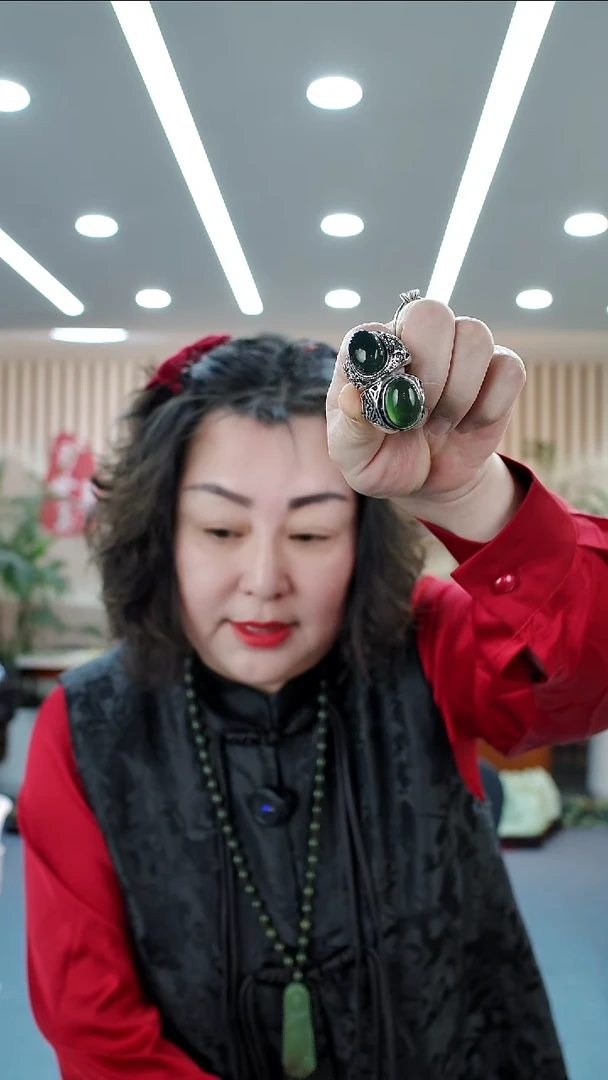 未镶嵌蛇纹石玉戒子多样式发货随机发一