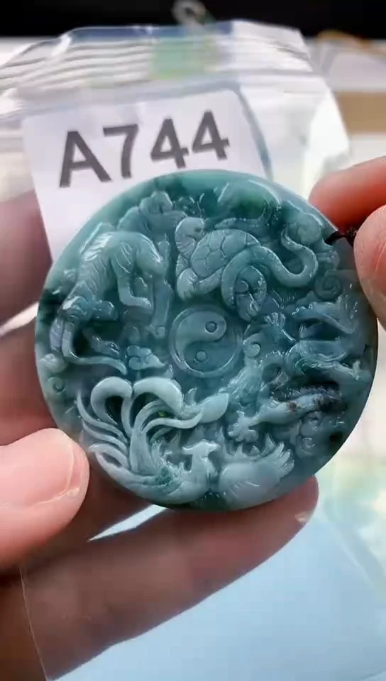 【闪购商品】翡翠挂件未镶嵌天然翡翠吊坠挂件