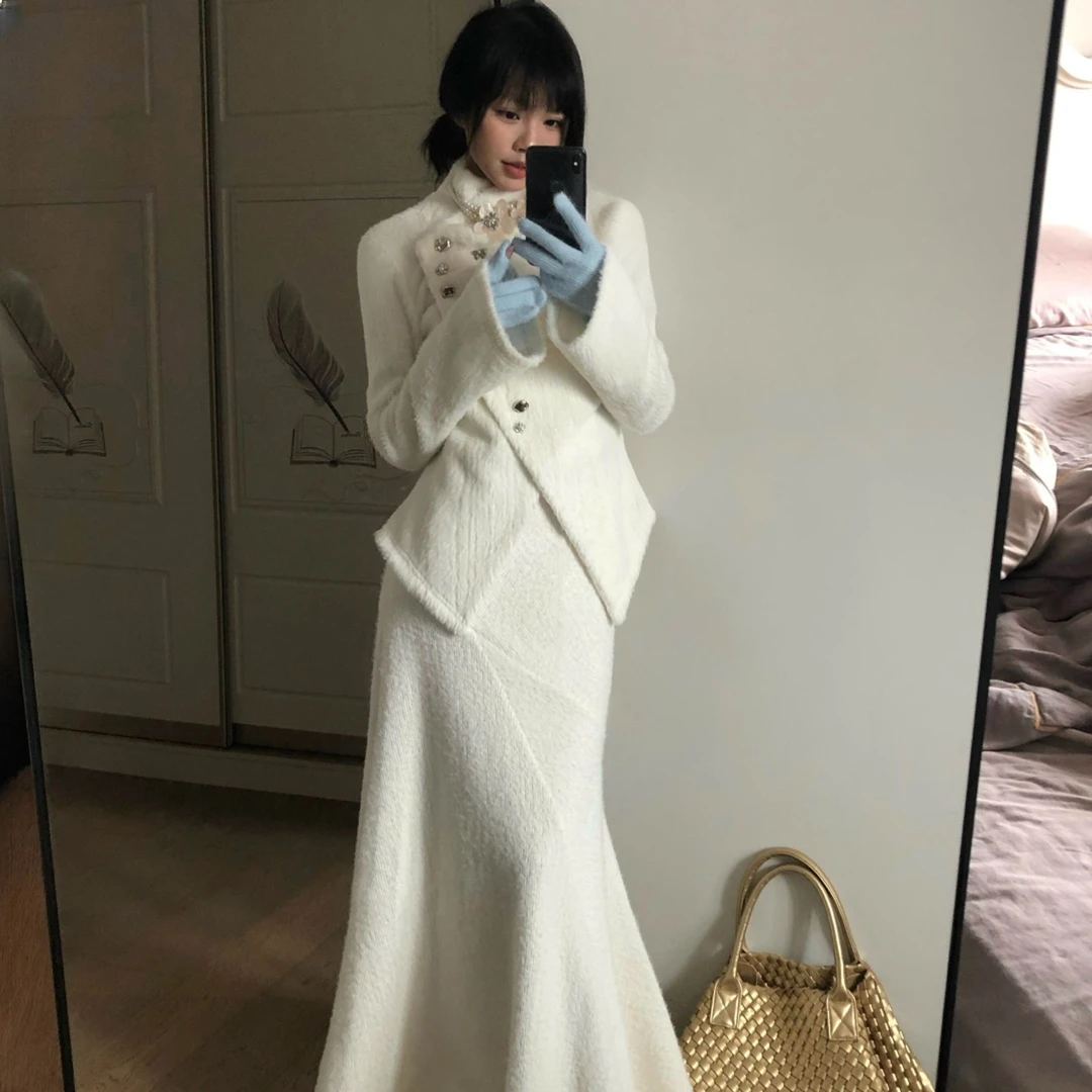 韩系白色系不规则针织款整套ootd穿搭设计感上衣鱼尾半身裙两件套