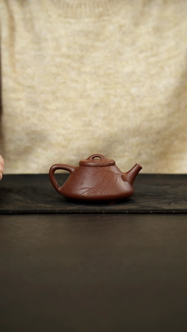 茶壶紫砂子冶石瓢刻绘底槽青120cc