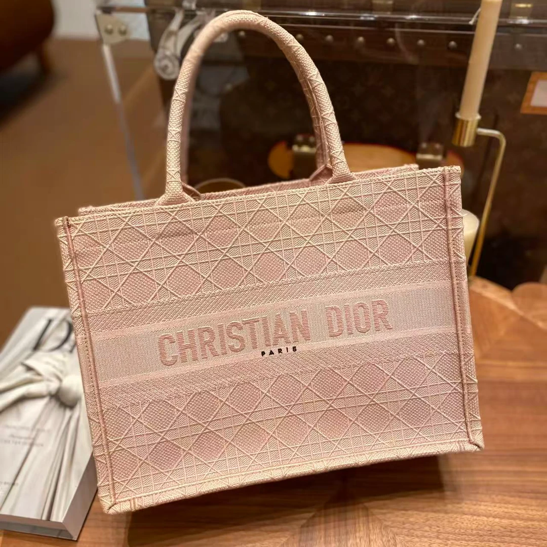 99新 DIOR/迪奥 粉色刺绣tote中号/12174390/12期/代卖服务