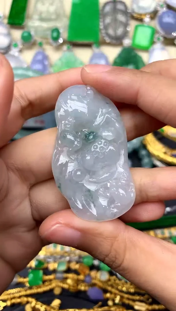 翡翠未镶嵌颈饰43-中国好珍宝