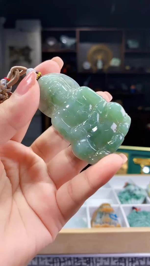 翡翠未镶嵌颈饰翡翠A货