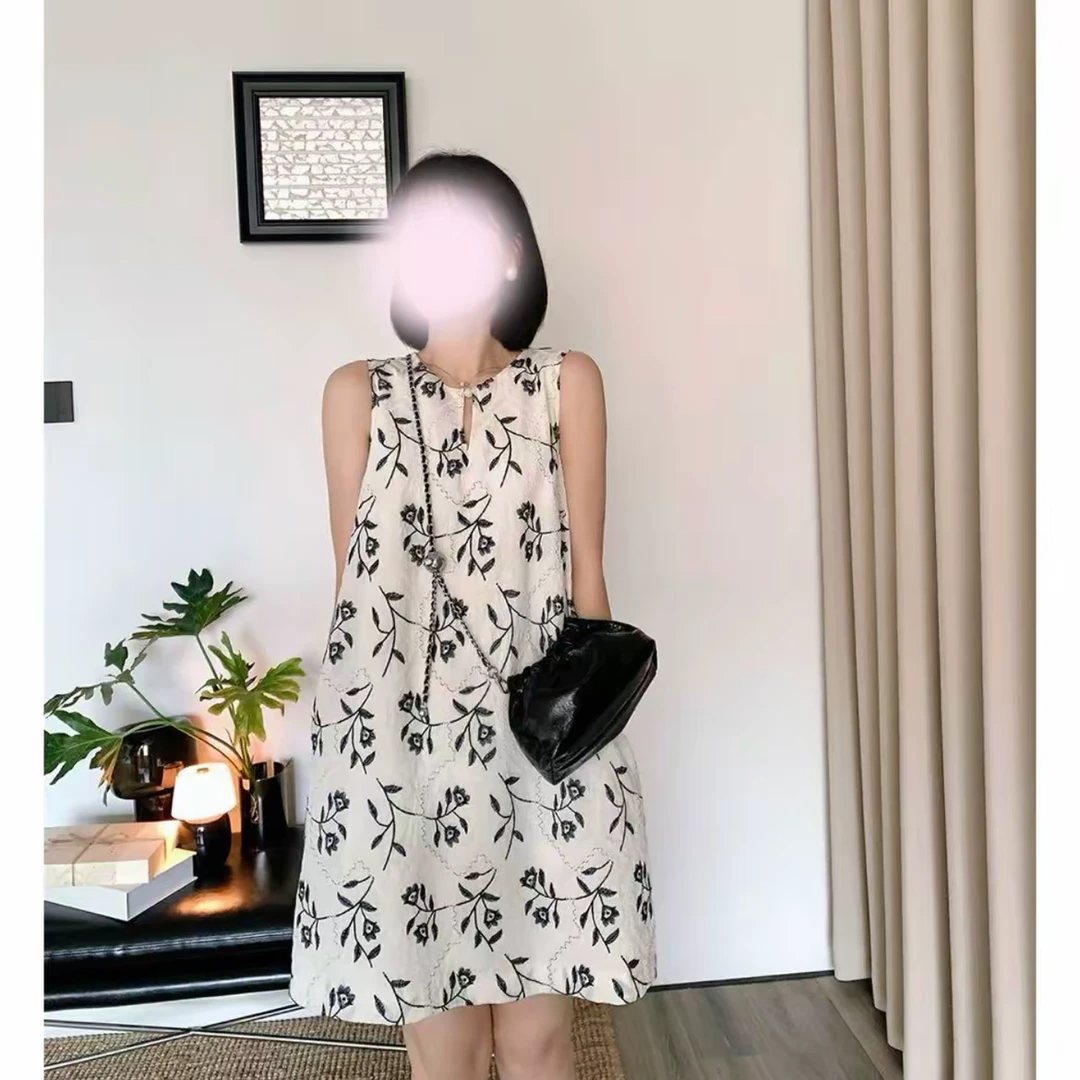 孕妇装连衣裙夏季2025时尚款刺绣花朵水滴圆领宽松夏天气质外穿