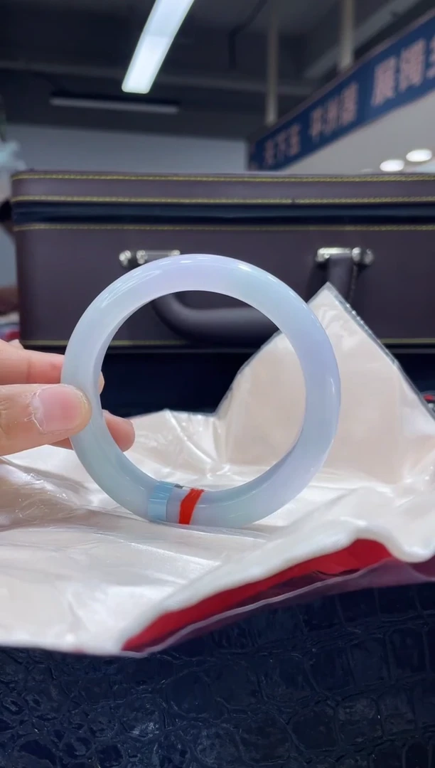 未镶嵌手镯翡翠4