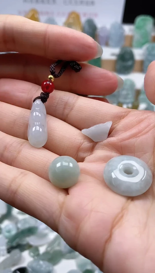 翡翠未镶嵌颈饰吊坠6