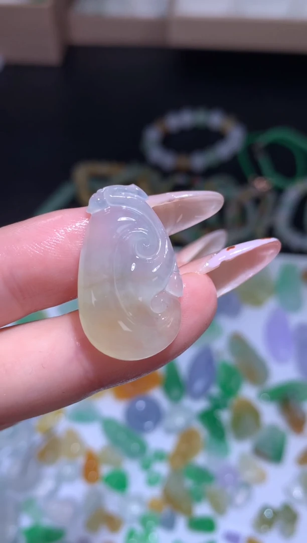 未镶嵌定制翡翠如意