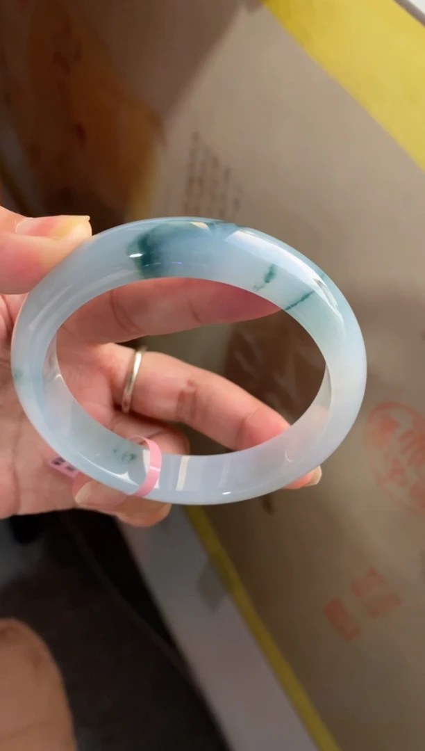 未镶嵌手镯翡翠（老坑冰胶蓝花翠28号）