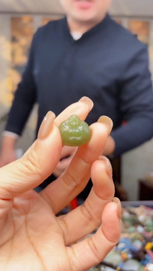 【闪购商品】和田玉挂件未镶嵌拍一发一