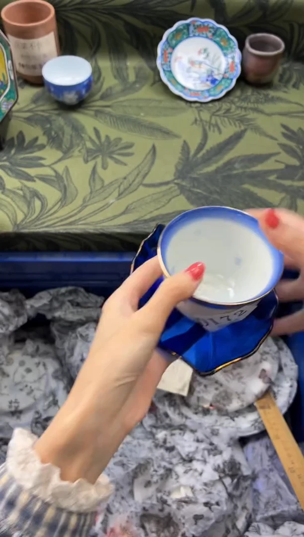 瓷片源*媛       D172