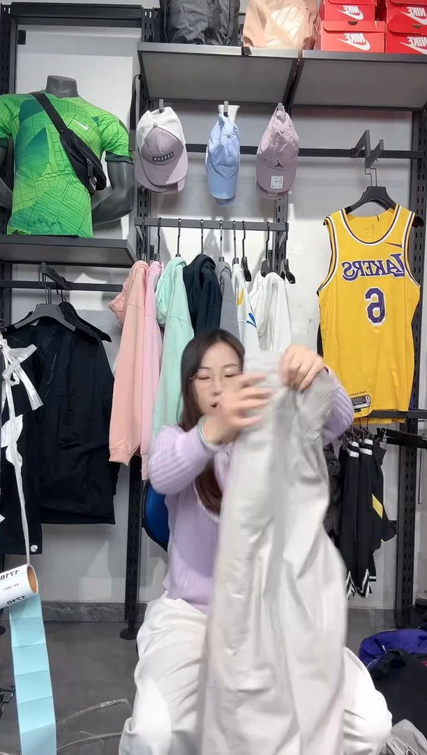 1712 编码 瑕疵款直播间过款为准 尺码 XL