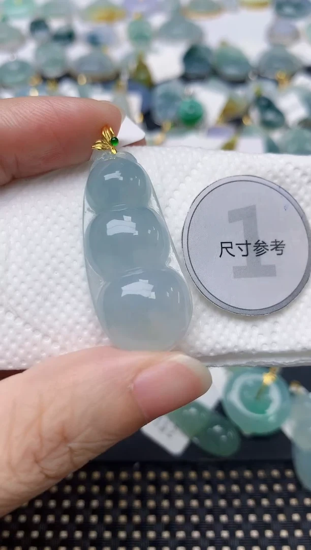 颈饰18K金镶嵌翡翠天然缅甸A货翡翠