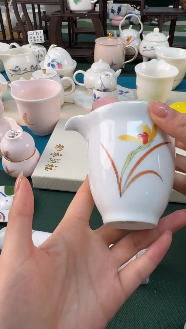 【闪购商品】瓷器 ······.......