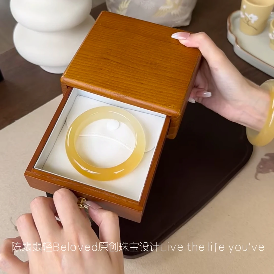 天然高冰一口糖玛瑙手镯冰种玉髓镯子黄色手镯石英质玉手镯女送礼