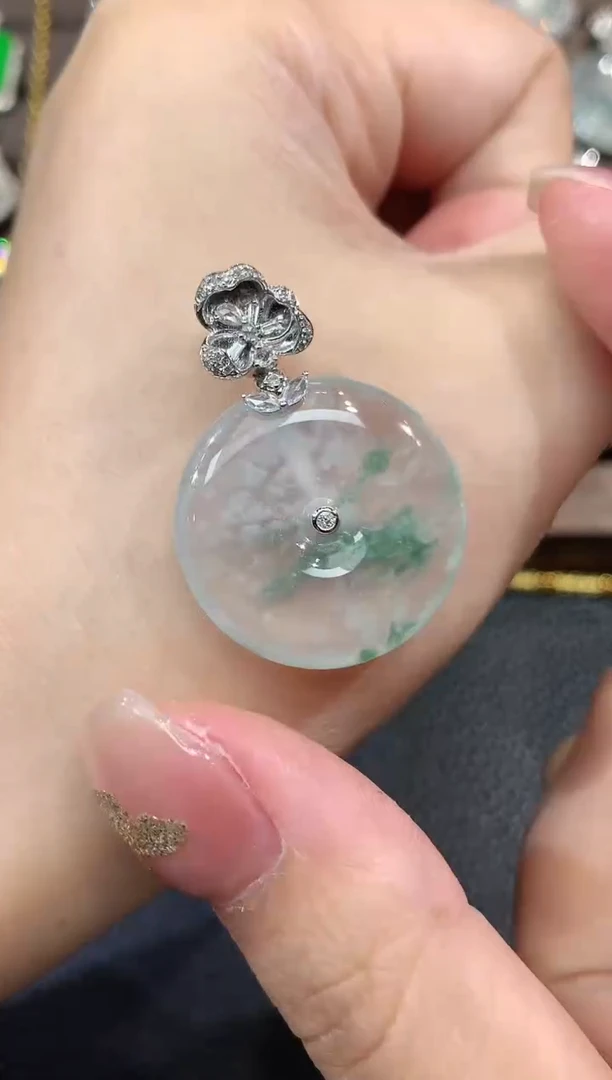 吊坠(不含链)18K金镶嵌翡翠A75