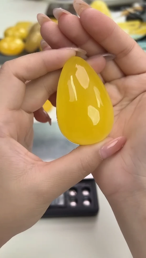 裸石琥珀未镶嵌琥珀蜜蜡吊坠