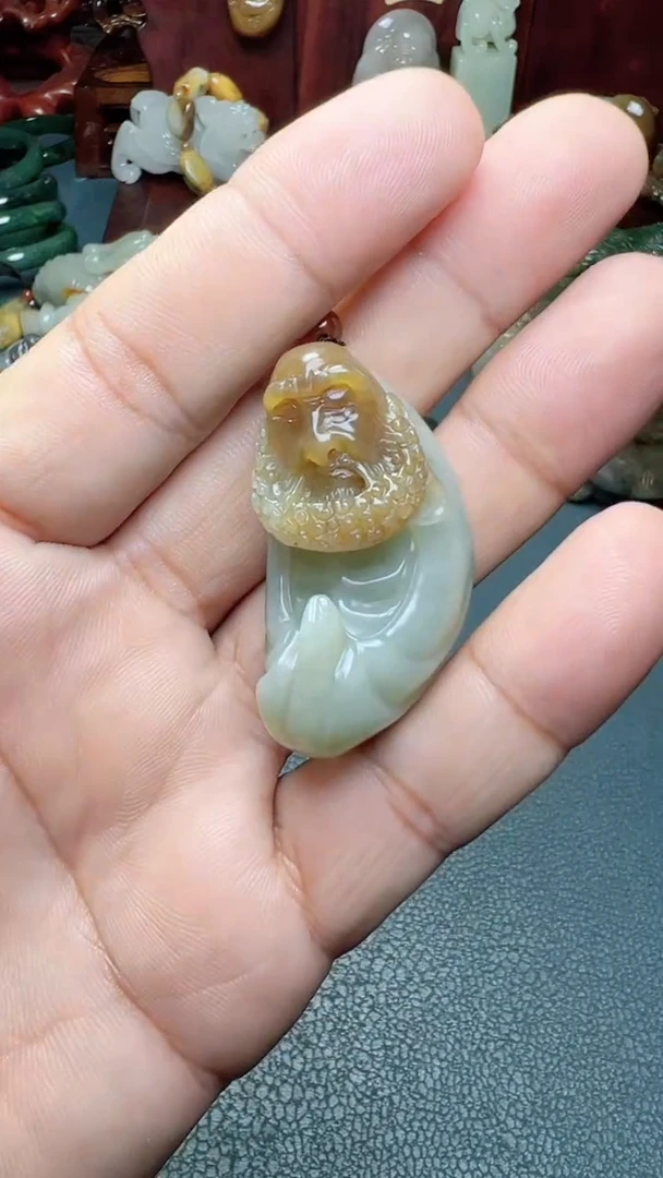 未镶嵌和田玉把件-