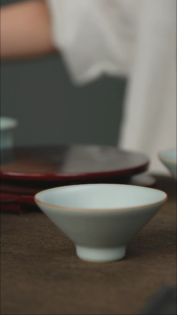 微微瑕 小斗笠栈 无底款