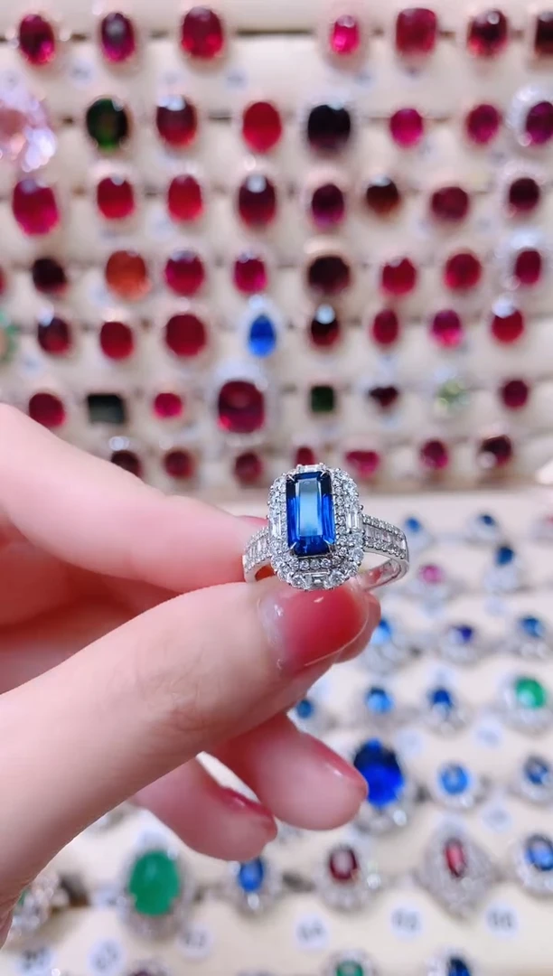 18K金戒指蓝宝石18K金镶嵌1