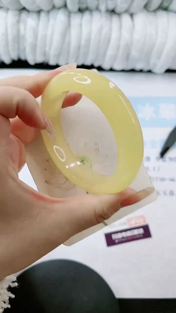 【闪购商品】石英质玉手镯未镶嵌多样性发货F250