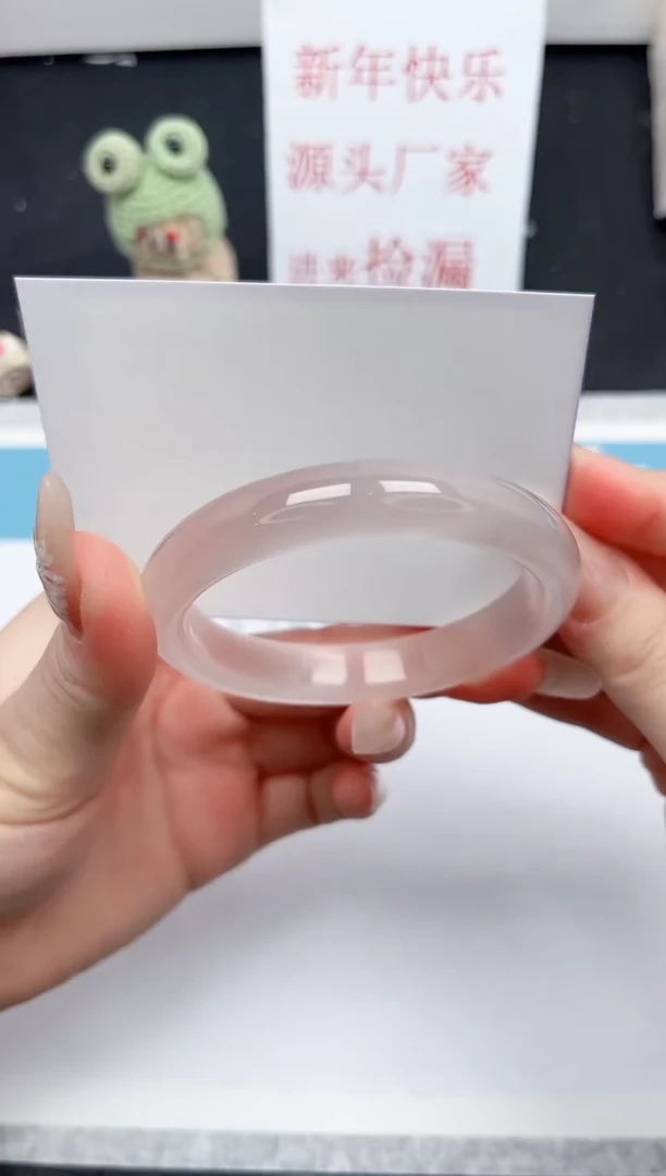 【闪购商品】石英质玉手镯未镶嵌46-56.5