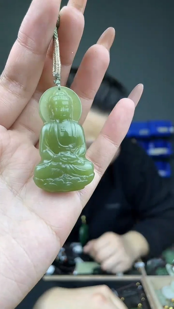 颈饰未镶嵌和田玉拍一发一，多样性发货！