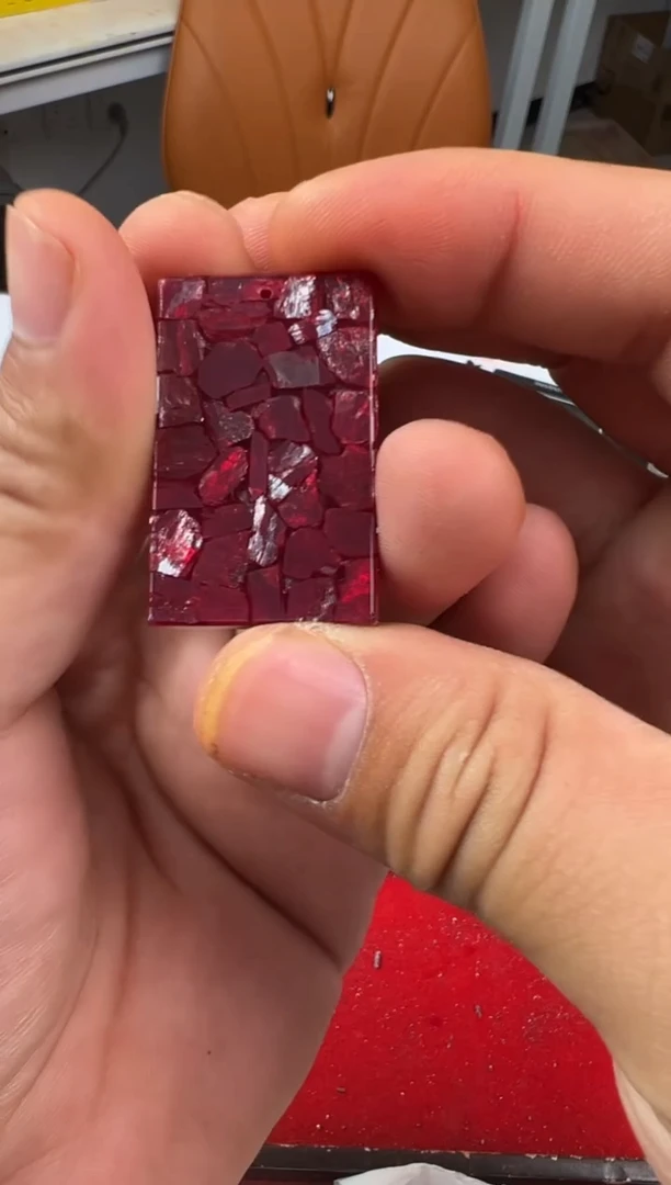 天然辰砂发***子晶体无事牌